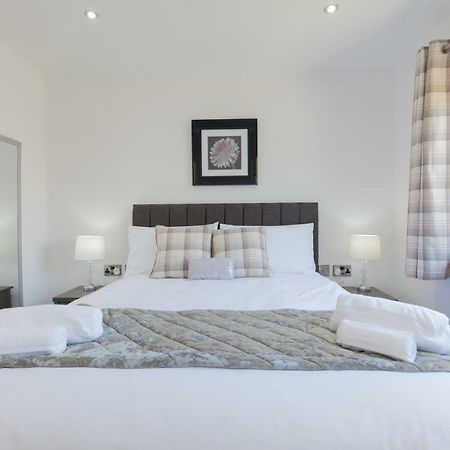 Leys Park Executive Apartments Dunfermline Esterno foto